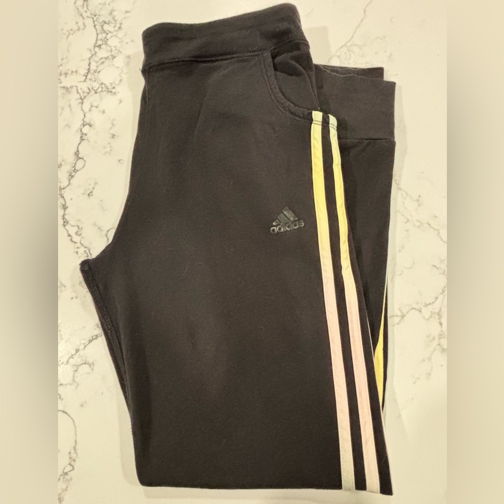 Girls’ Adidas Knit Joggers with multicolored Stripes, size XL Slim